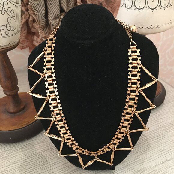 Costume Jewelry Women's Vintage Gold Triangle Necklace - Picture 1 of 4